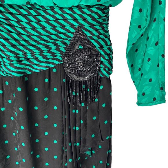 A.J. Bari Silk Green Sequin Polka Dot Dolman Sleeve Dress Petite 4 Vintage - Picture 2 of 9